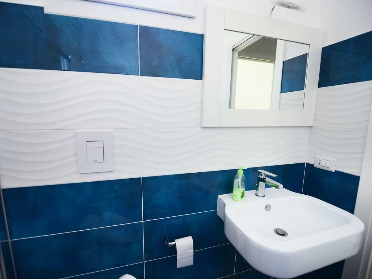 Appartamento Claudia Blu Mar con piscina e Wi-Fi San Vito Lo Capo
