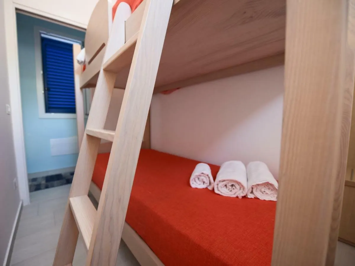 Appartamento Claudia Blu Mar con piscina e Wi-Fi San Vito Lo Capo Italia